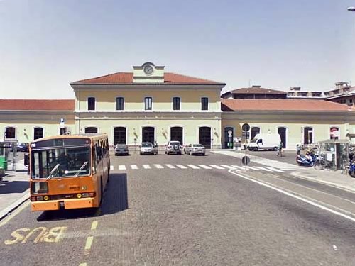 stazione treni Pavia